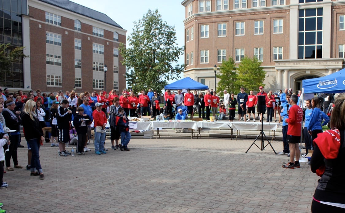 Dr. Reardon speaking at 2012 hope 5k event